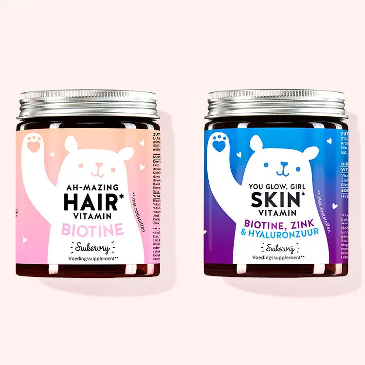 Set van 2 voor gestresste huid en haar van Bears with Benefits bestaande uit de Ah-Mazing Hair Vitamins met Biotine en de You Glow, Girl Vitamins met Hyaluron.