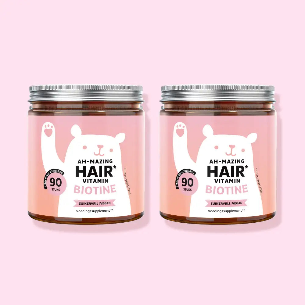 Twee potjes Ah-mazing Hair Vitamin Biotine met elk 90 suikervrije en vegan gummies, ontwikkeld ter ondersteuning van normaal haar, huid en nagels l Bears with Benefits.